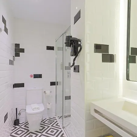 Hotel Madeinterranea 3*